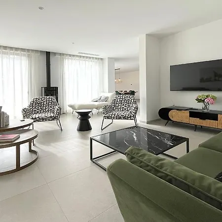 Uccelli Modern 5 Etoiles With Heated Pool For 12 People Willa Saint-Raphaël