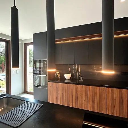 Villa Uccelli Modern 5 étoiles With Heated Pool For 12 People *